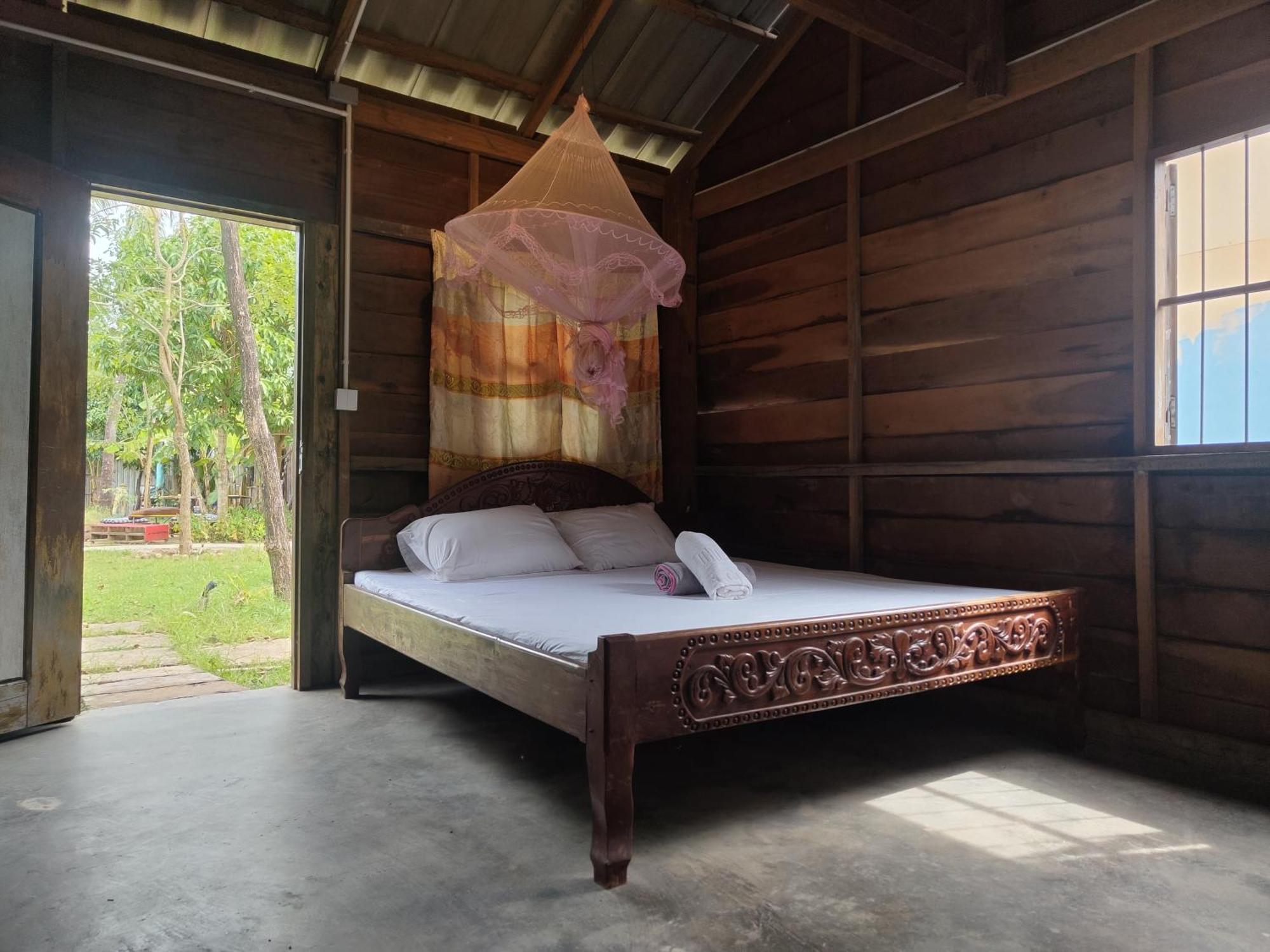The Bear Bungalow Kampot Extérieur photo